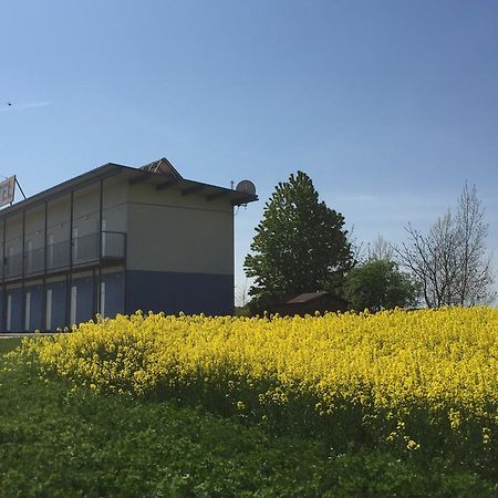 Tour-Motel Wilfersdorf  エクステリア 写真
