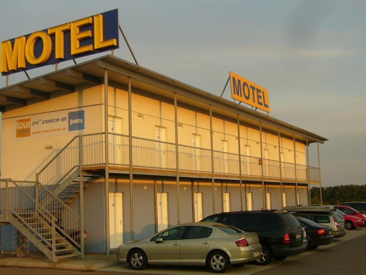 Tour-Motel Wilfersdorf  エクステリア 写真